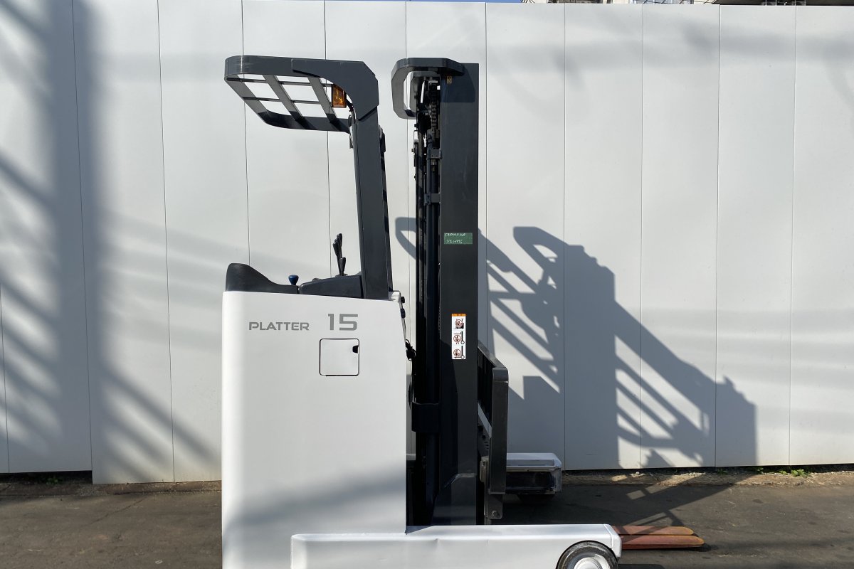 Representative photo of 2001 Nichiyu Electric Reach Truck