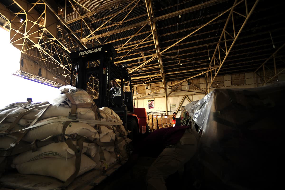 2002 Nissan 2.0 Ton Forklift