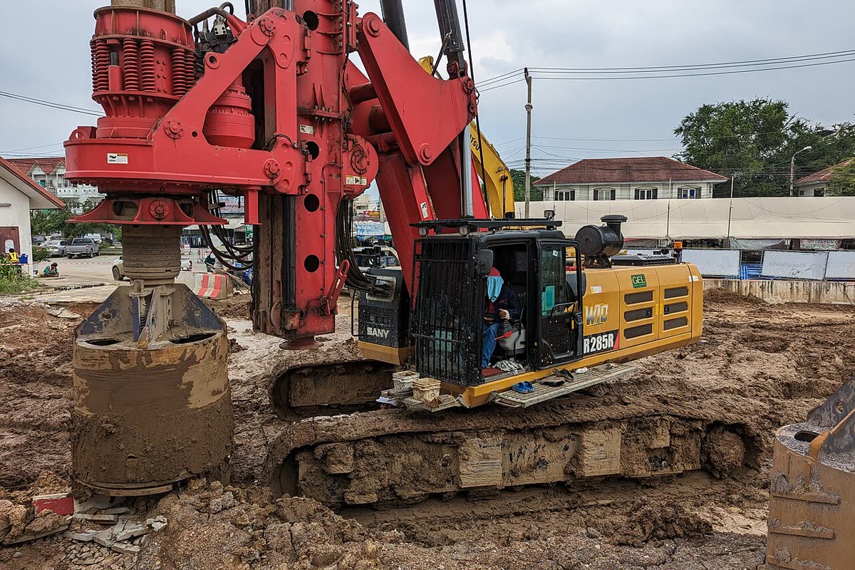 2003 Hitachi ZX120 Excavator image 3