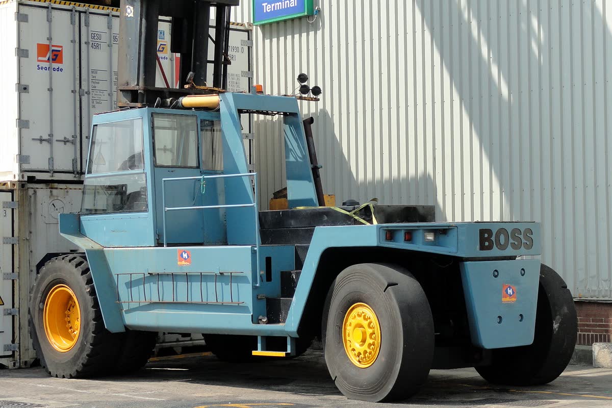 2004 Toyota 7FG25 Forklift